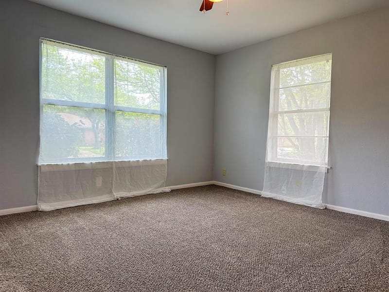 801 N Douglas Avenue, Cleburne TX 76033 - Photo 17