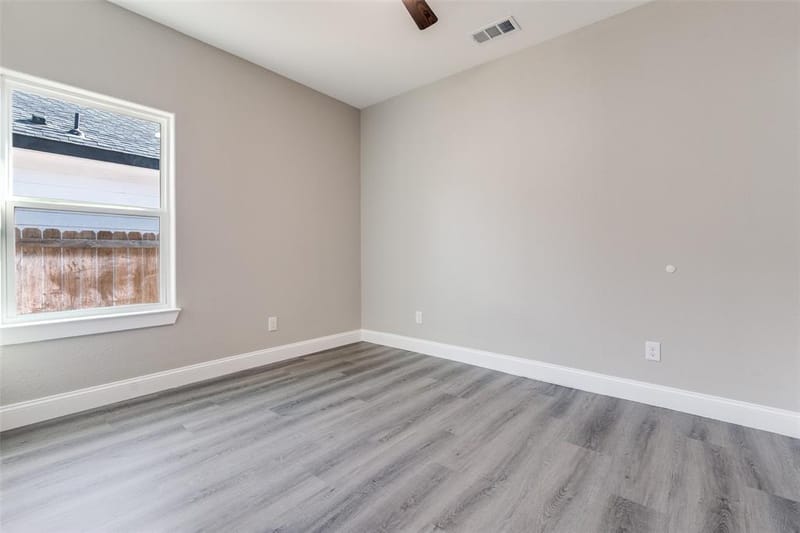 3402 Spring Avenue, Dallas TX 75215 - Photo 12