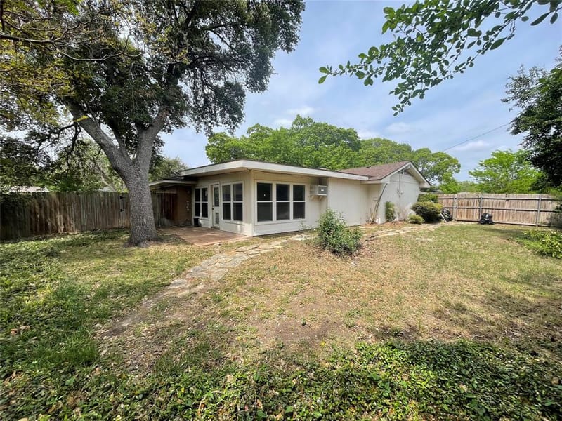 5300 Lake Crest Drive, Waco TX 76710 - Photo 37