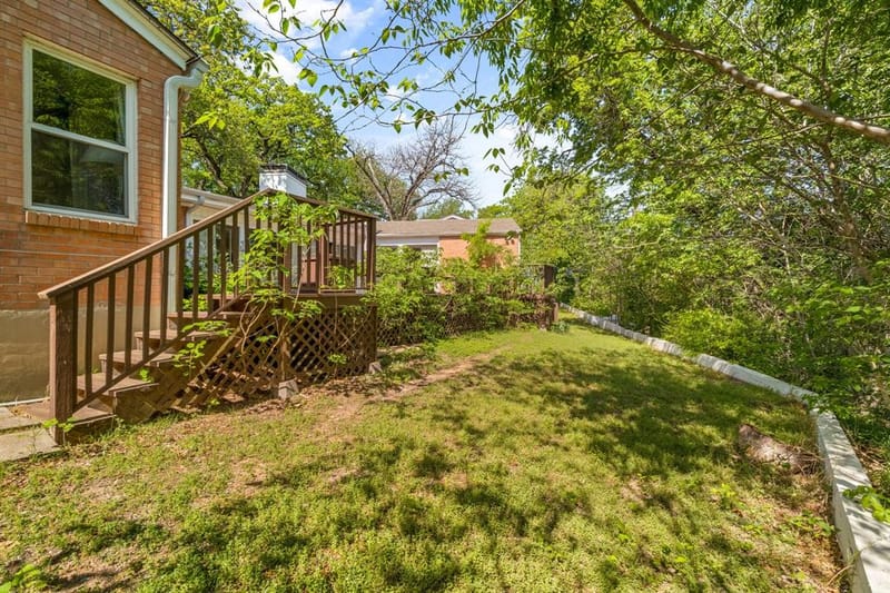 1504 Smilax Avenue, Fort Worth TX 76111 - Photo 36
