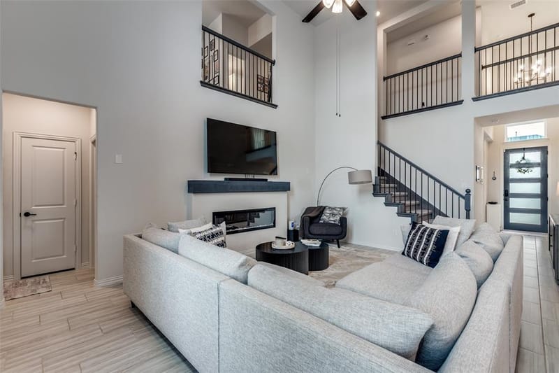 1352 Peregrine Trail, Frisco TX 75036 - Photo 5
