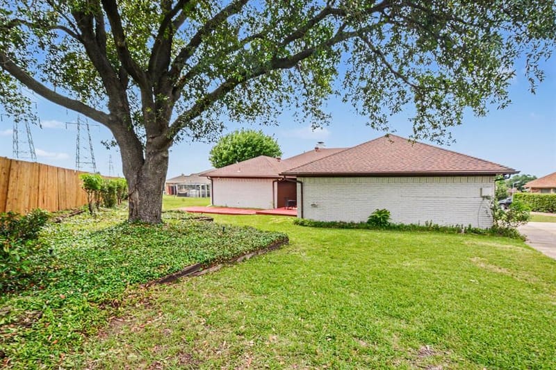 2212 Southern Court, Carrollton TX 75006 - Photo 35