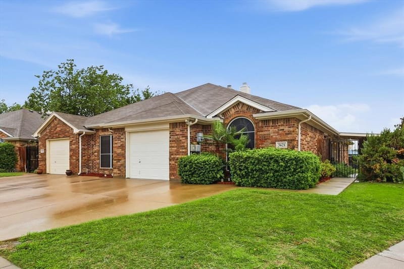 5621 Swords Drive, Fort Worth TX 76137
