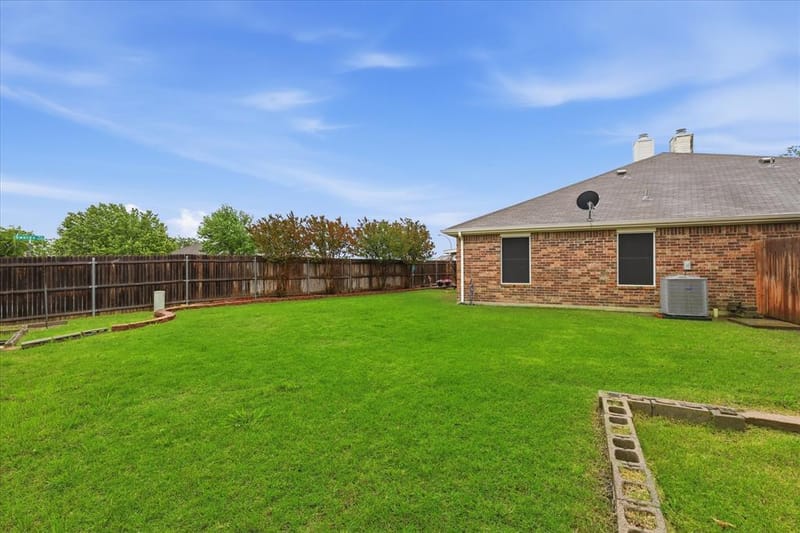 5621 Swords Drive, Fort Worth TX 76137 - Photo 19