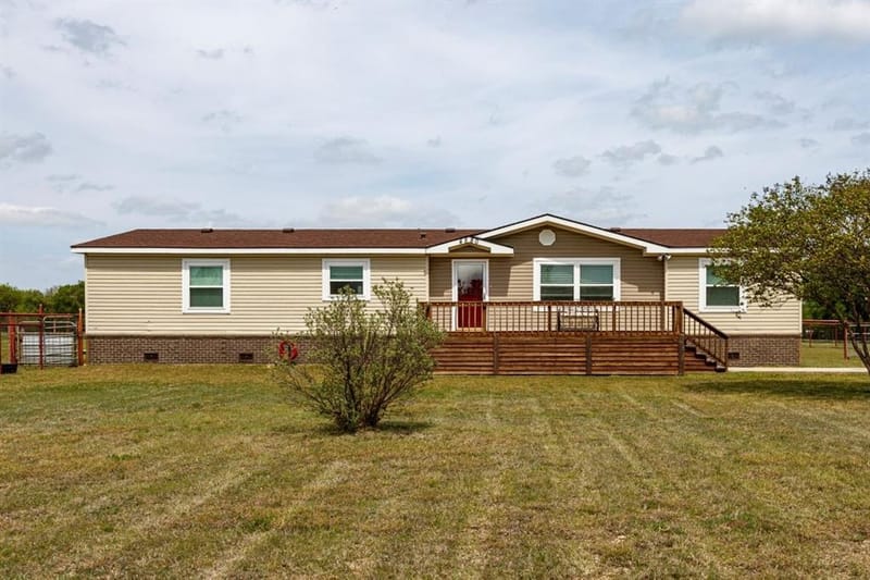 4880 WHITEHEAD Road, Midlothian TX 76065 - Photo 2