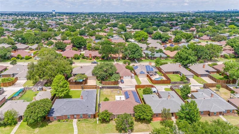 1513 Silverleaf Drive, Carrollton TX 75007 - Photo 13