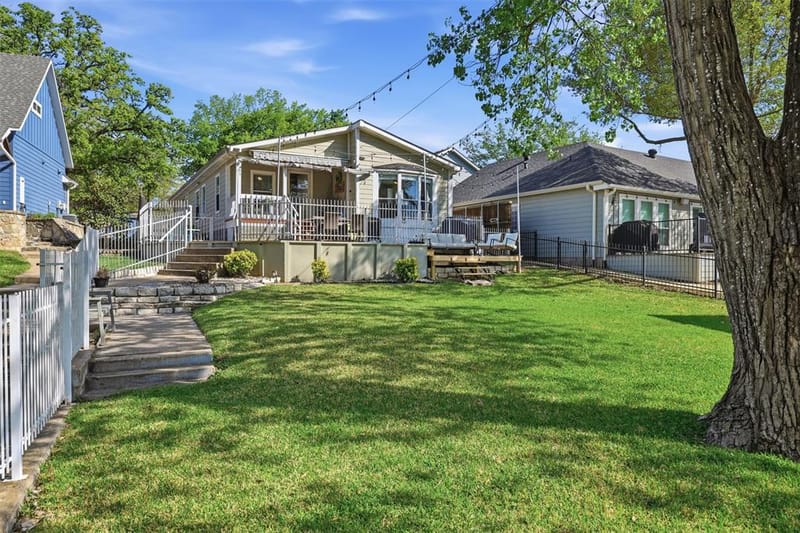 1105 E Lake Drive, Weatherford TX 76087 - Photo 2