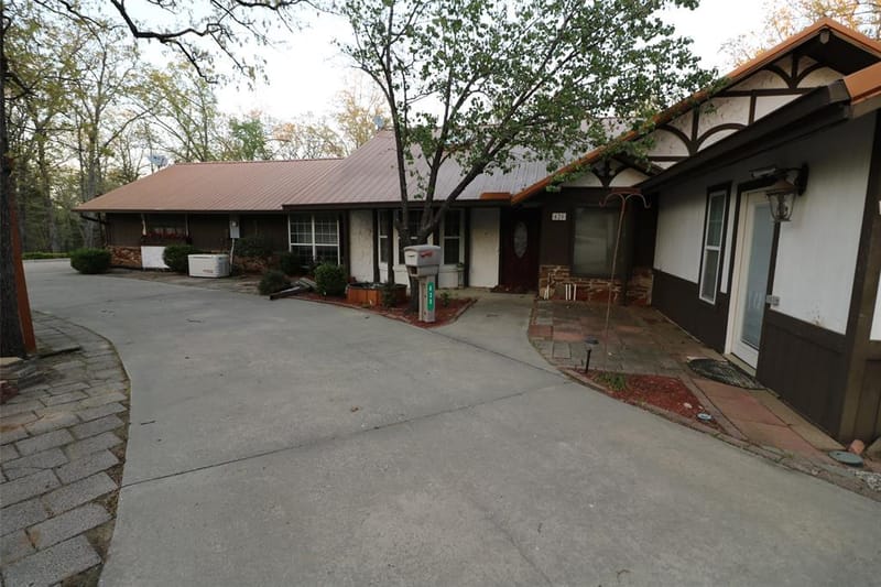 425 Dove Hollow, Paris TX 75462 - Photo 2