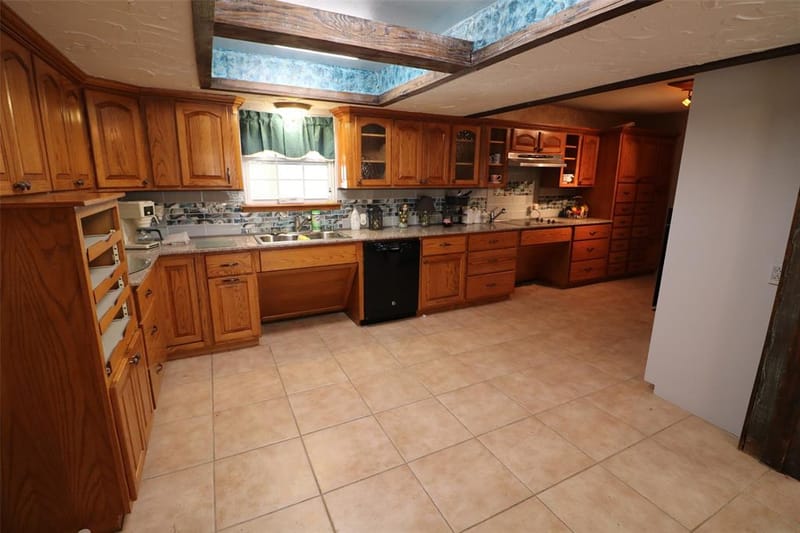 425 Dove Hollow, Paris TX 75462 - Photo 7