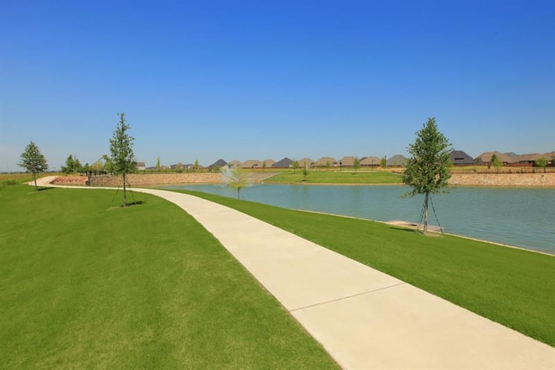 2413 Shenandoah Court, Celina TX 75009 - Photo 14