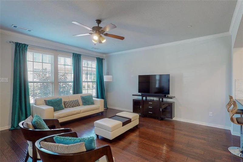 2556 Sarah Lane, Lewisville TX 75056 - Photo 3