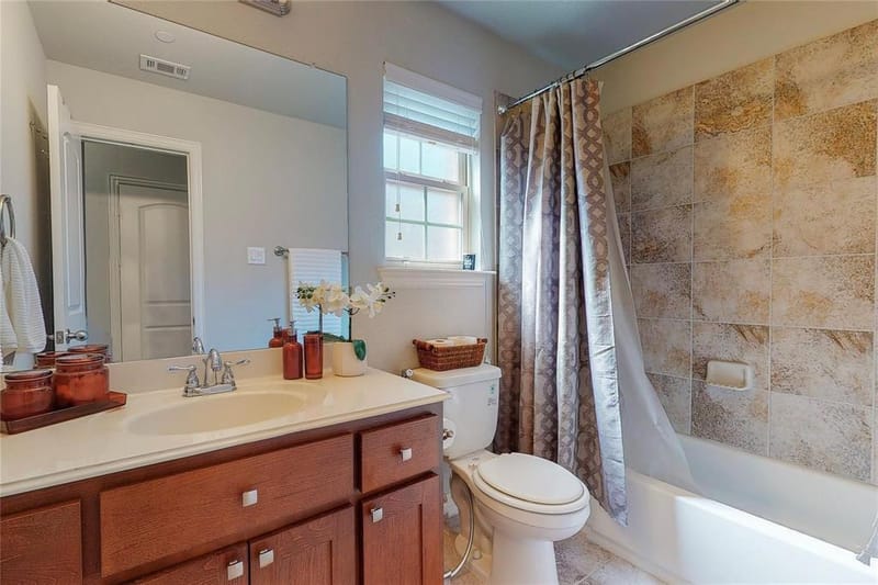 2556 Sarah Lane, Lewisville TX 75056 - Photo 18