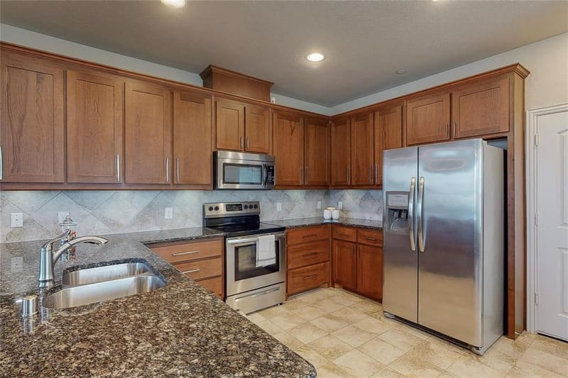 2556 Sarah Lane, Lewisville TX 75056 - Photo 8