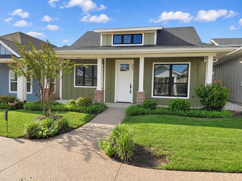 312 Woodside Trail, Waxahachie TX 75165