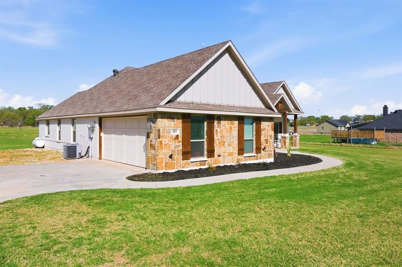 185 Stanley Lane, Poolville TX 76487 - Photo 2
