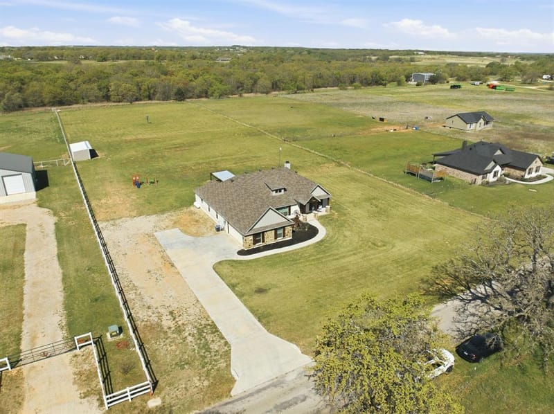 185 Stanley Lane, Poolville TX 76487 - Photo 6
