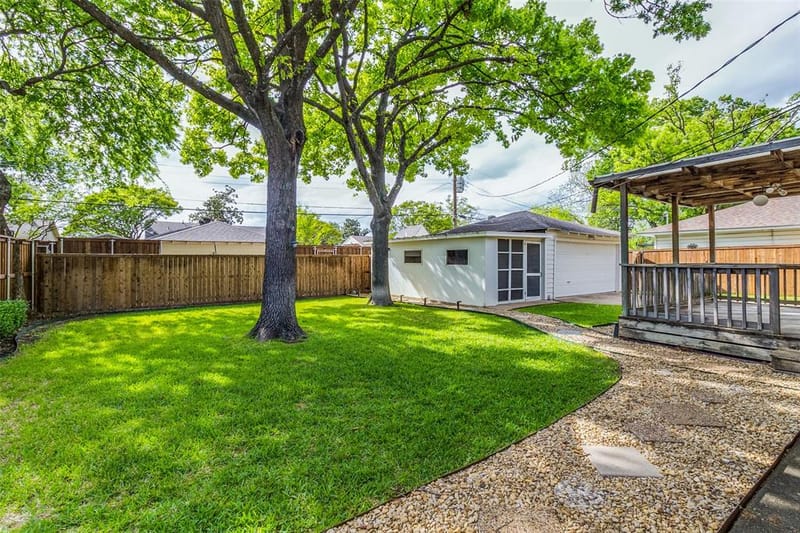 9935 Chippendale Drive, Dallas TX 75238 - Photo 33