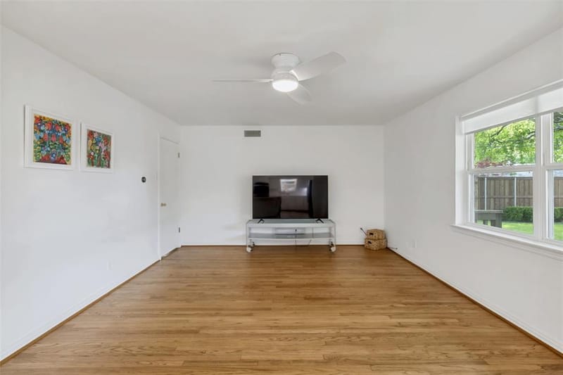 9935 Chippendale Drive, Dallas TX 75238 - Photo 19