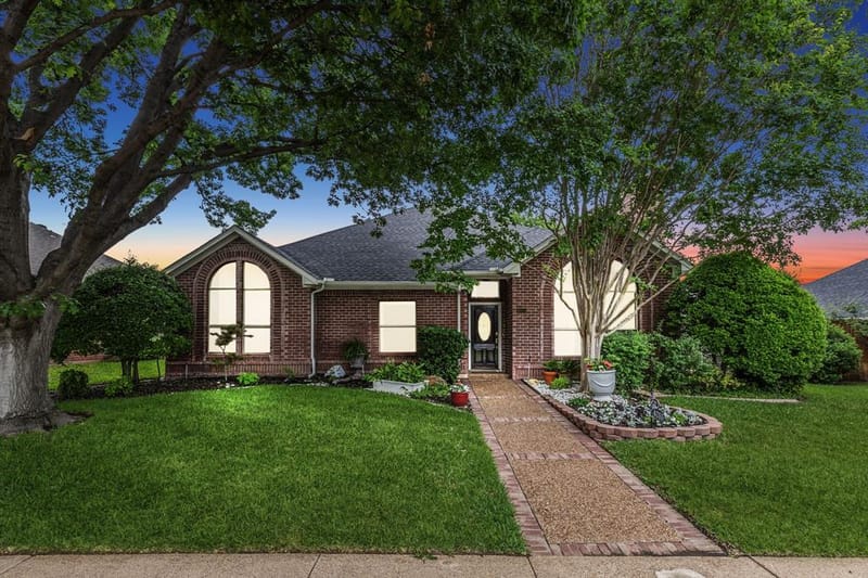 4055 Seabury Drive, Dallas TX 75287