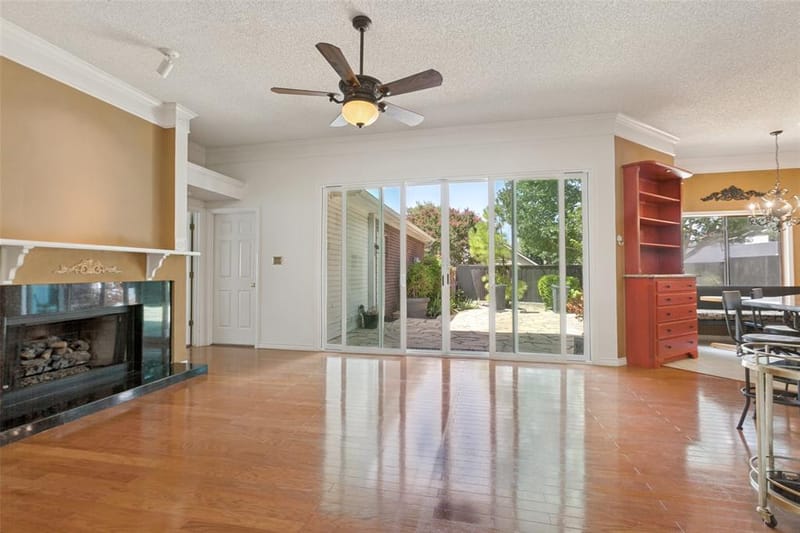 4055 Seabury Drive, Dallas TX 75287 - Photo 4