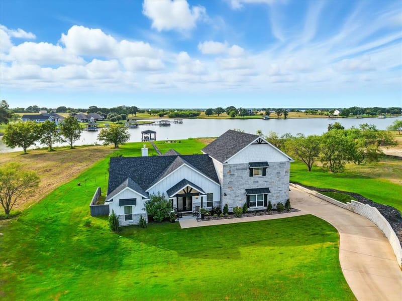 7025 Lake Vista Drive, Streetman TX 75859