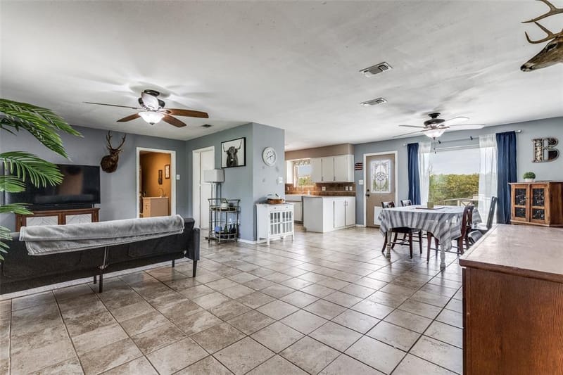 1232 County Road 4371, Decatur TX 76234 - Photo 4