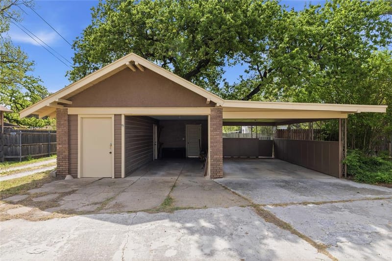 1700 Austin Avenue, Brownwood TX 76801 - Photo 39