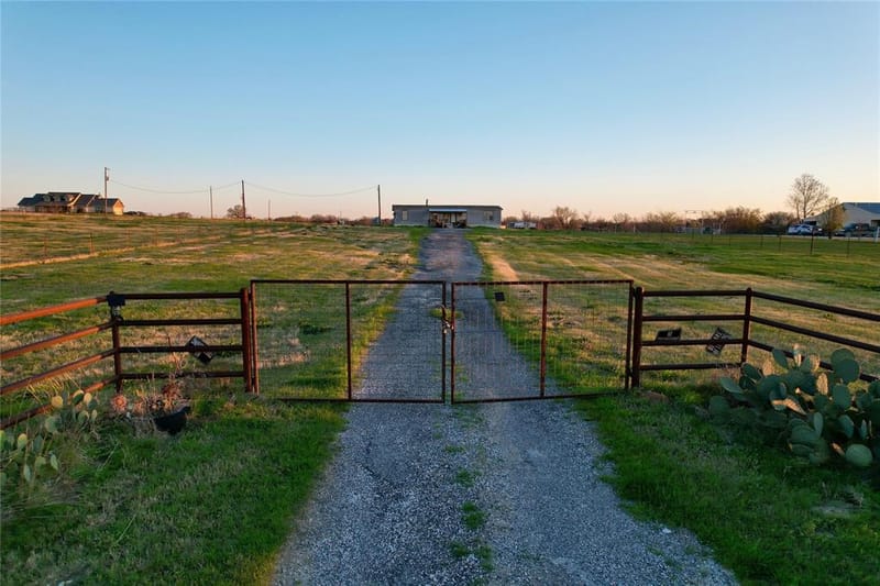 771 County Road 121, Gainesville TX 76240 - Photo 11
