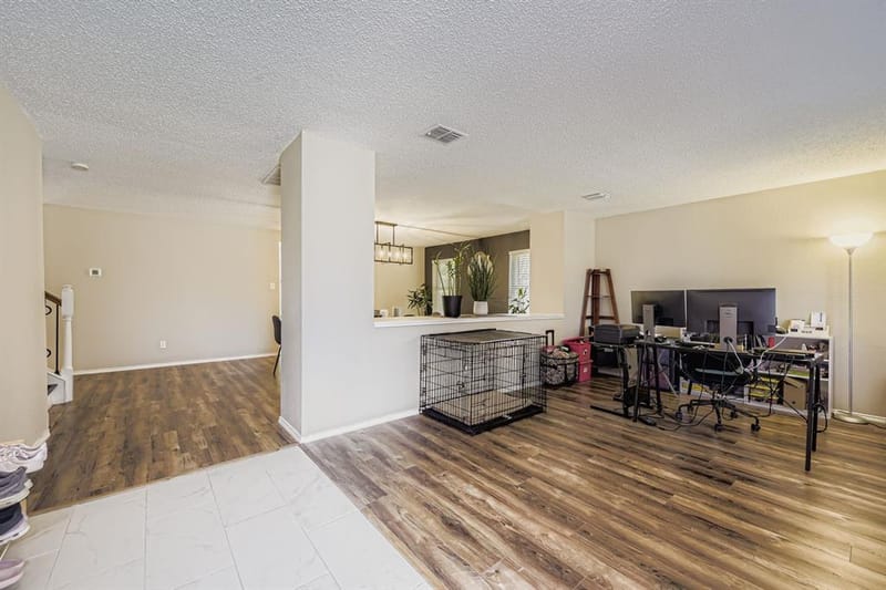 7107 Chambers Creek Lane, Arlington TX 76002 - Photo 4