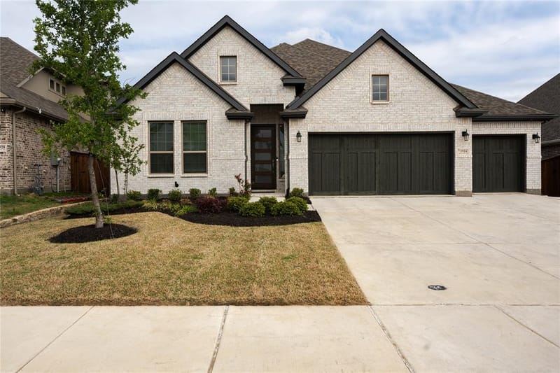 1924 Burton Hollow Way, McKinney TX 75071