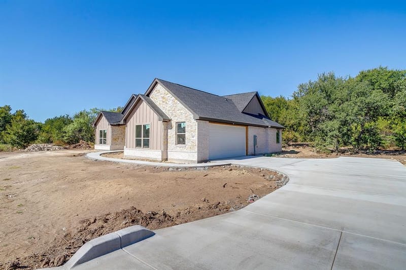 247 Jimmy Lane, Millsap TX 76066 - Photo 2