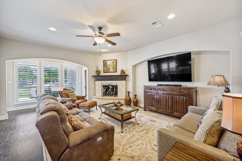 3036 Avondale, The Colony TX 75056 - Photo 10