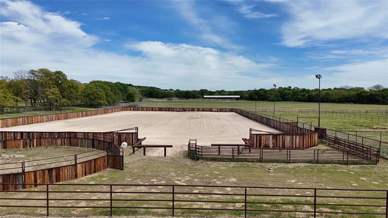 990 Doss Road, Millsap TX 76066 - Photo 5