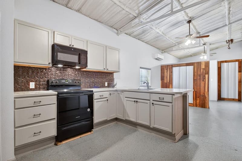 990 Doss Road, Millsap TX 76066 - Photo 30