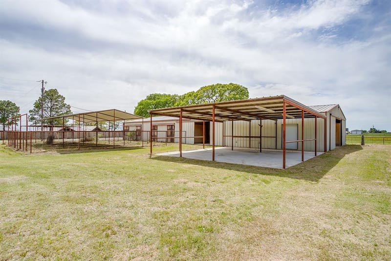 990 Doss Road, Millsap TX 76066 - Photo 11