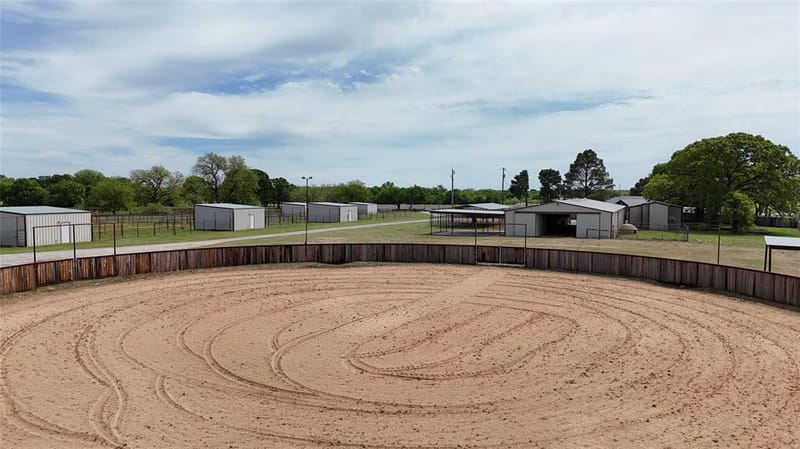 990 Doss Road, Millsap TX 76066 - Photo 8