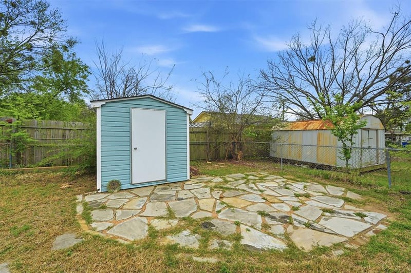 704 Abney Street, Whitesboro TX 76273 - Photo 30