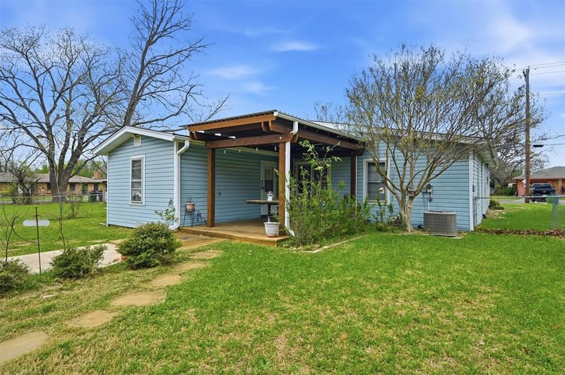 704 Abney Street, Whitesboro TX 76273 - Photo 33