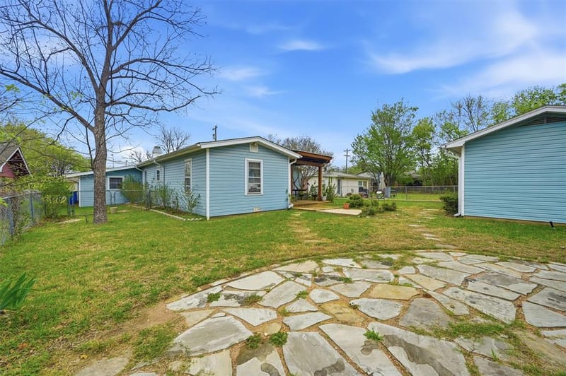704 Abney Street, Whitesboro TX 76273 - Photo 31