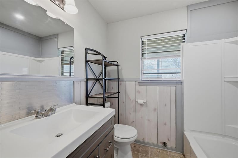 600 E South Street, Whitesboro TX 76273 - Photo 17
