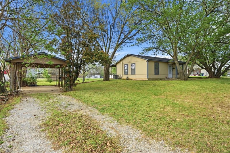 600 E South Street, Whitesboro TX 76273 - Photo 26