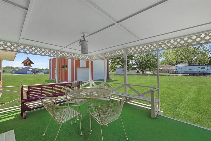619 W Hayes Street, Savoy TX 75479 - Photo 26