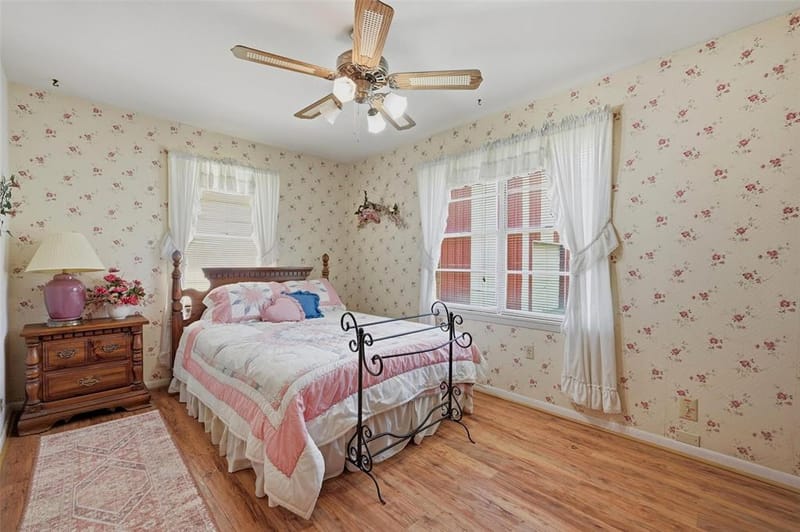 619 W Hayes Street, Savoy TX 75479 - Photo 15