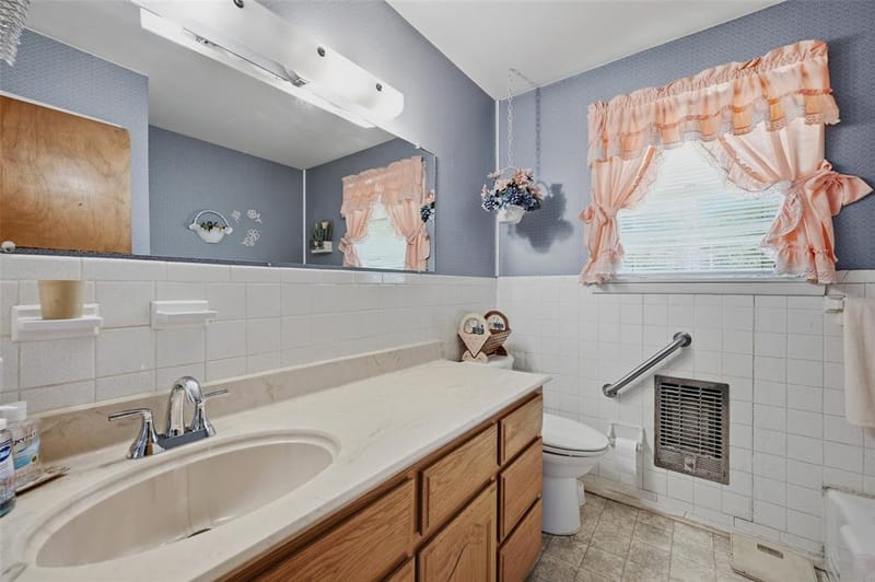 619 W Hayes Street, Savoy TX 75479 - Photo 21