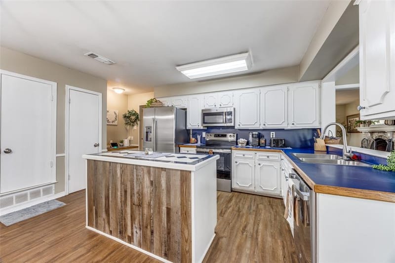 2705 N Woods Street, Sherman TX 75092 - Photo 7