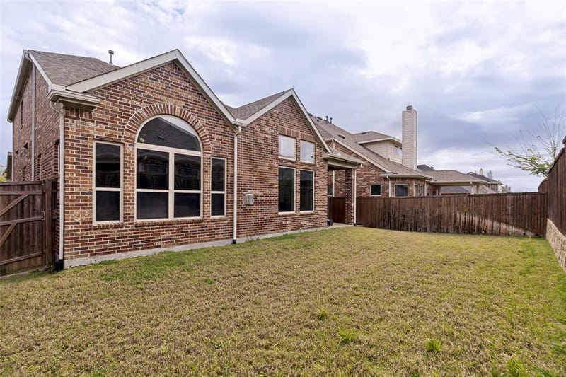 2805 Cole Castle Drive, Lewisville TX 75056 - Photo 20