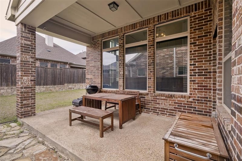 2805 Cole Castle Drive, Lewisville TX 75056 - Photo 18