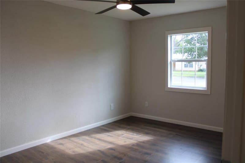 2105 6 TH, Brownwood TX 76801 - Photo 15