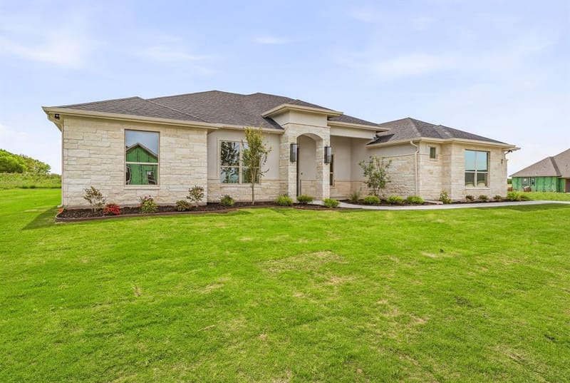 103 Eagle Court, Glen Rose TX 76077 - Photo 4