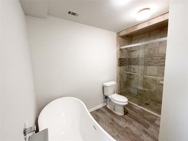 2800 N Surrey Drive, Carrollton TX 75006 - Photo 12